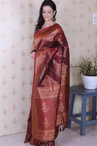 Soft silk bandhani leheriya zari woven saree