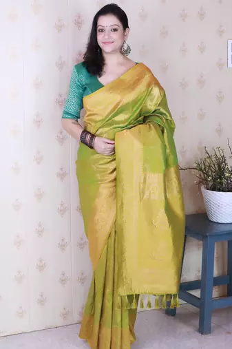Soft silk bandhani leheriya zari woven saree