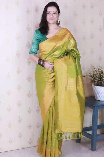 Soft silk bandhani leheriya zari woven saree
