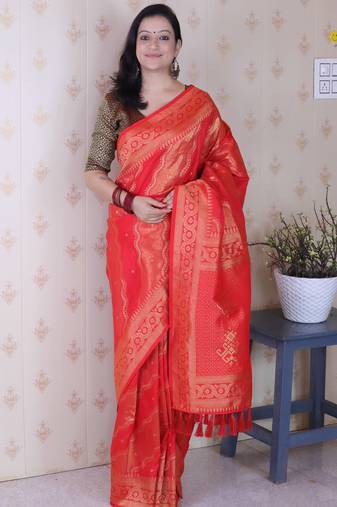 Soft silk bandhani leheriya zari woven saree