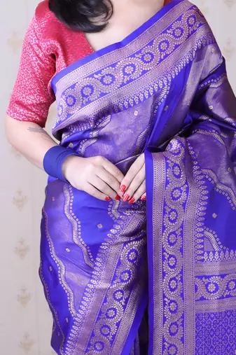 Soft silk bandhani leheriya zari woven saree