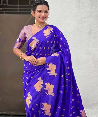 Soft silk dual zari woven saree with nandi border 2