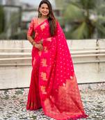 Soft silk dual zari woven saree with nandi border