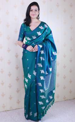 Soft silk dual zari woven saree with bird border 1
