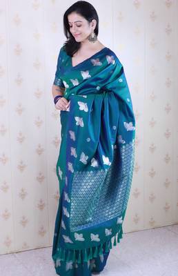 Soft silk dual zari woven saree with bird border 2