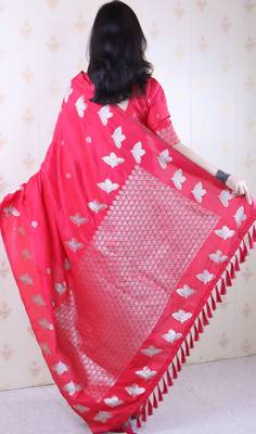 Soft silk dual zari woven saree with bird border 4