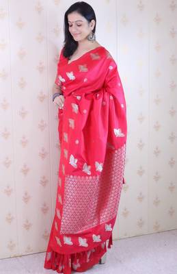 Soft silk dual zari woven saree with bird border 5