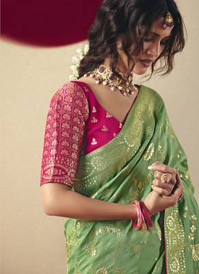 Viscose silk blend green saree with zari weaving work 4