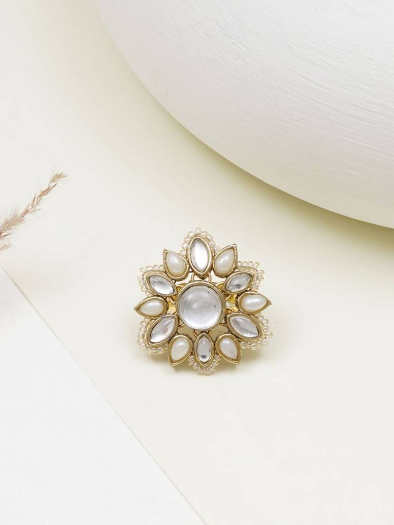 Adjustable kundan cocktail ring