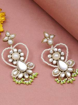 Heart shaped beaded earrings 2