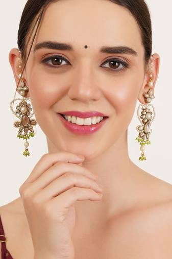 Heart shaped beaded kanauti earrings