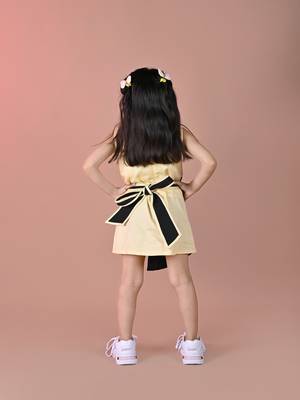 Yellow & black plain blended cotton dress 4
