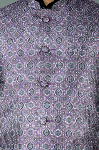 Men   s black kurta churidar with printed purple waistcoat (rg-19551-36)