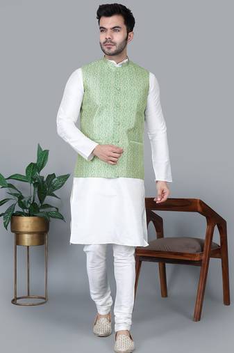 Men’s cream kurta churidar with green zig-zag waistcoat (rg-19560-36)