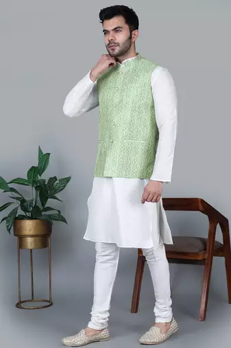 Men   s cream kurta churidar with green zig-zag waistcoat (rg-19560-36)