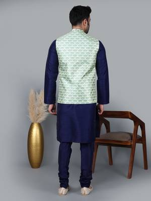 Men   s navy blue kurta churidar with green feather printed waistcoat (rg-19563-36) 5