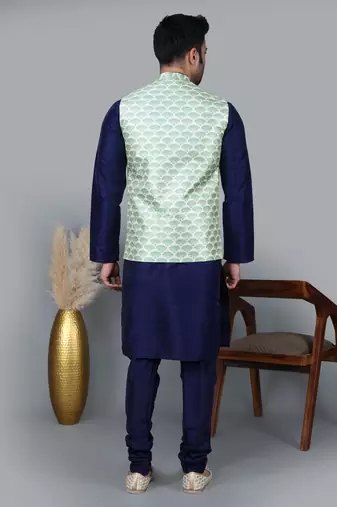 Men   s navy blue kurta churidar with green feather printed waistcoat (rg-19563-36)