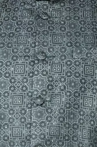 Men   s black kurta churidar with printed black box waistcoat (rg-19565-36)