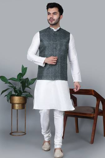 Men’s cream kurta churidar with printed black box waistcoat (rg-19566-36)