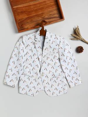 boy's white blazer 1