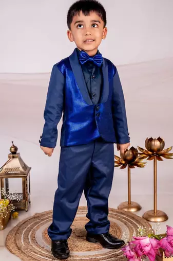 Blue plain cotton tuxedo