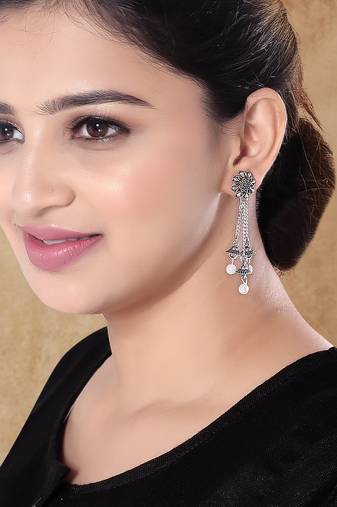 Ethnic silver oxidized indian wedding bollywood style floral design earrings for women (e3279ox)