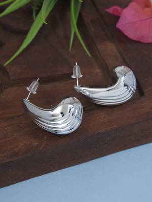 Lightweight drop chunki earrings for women  1