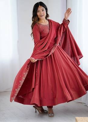 Maroon roman shimmar chanderi silk with beads work anarkali suit 3