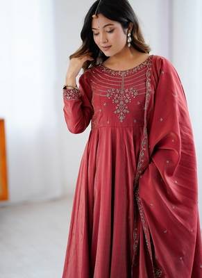 Maroon roman shimmar chanderi silk with beads work anarkali suit 4