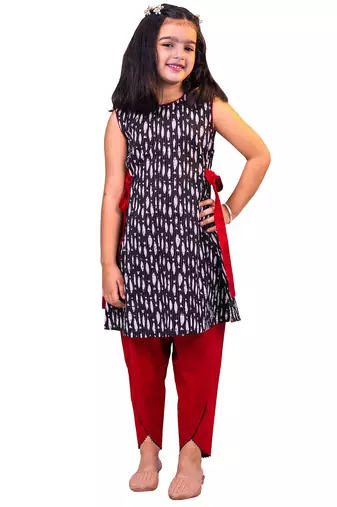 girls' black and red dhoti set