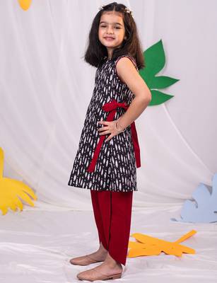 girls' black and red dhoti set 3