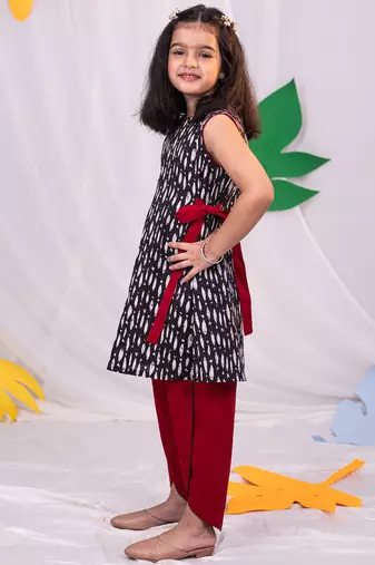 girls' black and red dhoti set