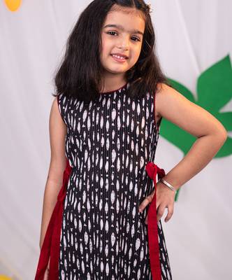 girls' black and red dhoti set 5