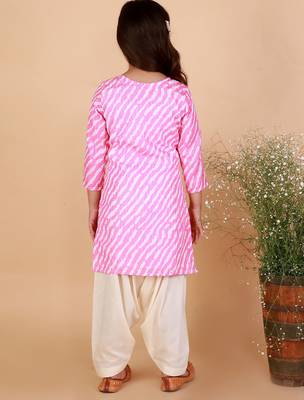 girls' pink and white kurta and patiala set 4