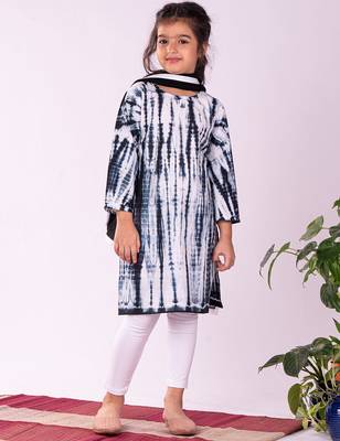 girls' black and white kurta, leggings & dupatta set 2