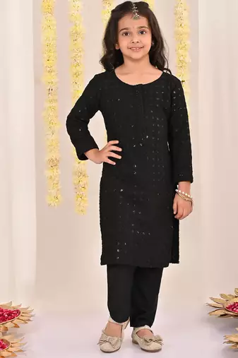 girls' black kurta and pant set