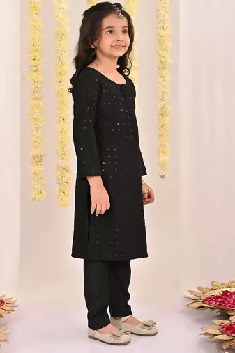 girls' black kurta and pant set