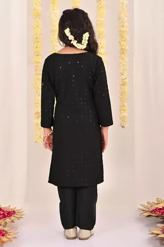 girls' black kurta and pant set