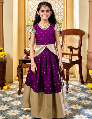 girls' purple lehenga set 3