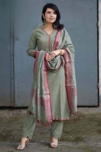Green embroidered cotton kurta and pant set with dupatta