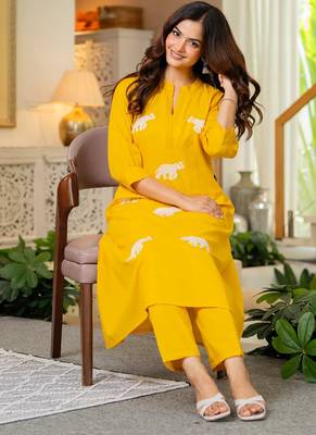 Yellow embroidered cotton co-ord set 5