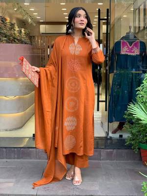 Rust orange embroidered cotton suit set with dupatta 5