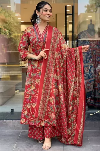 Reddish floral printed cotton suit set with mulmul dupatta