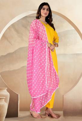 Yellow polyester cotton kurti pant & printed dupatta 2