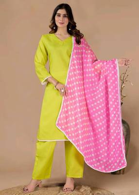 Green color polyester cotton kurti pant & printed dupatta 1