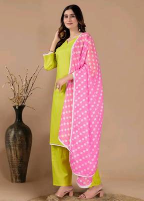 Green color polyester cotton kurti pant & printed dupatta 3