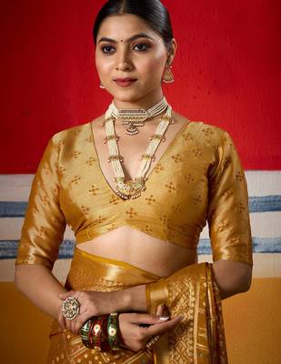 yellow brasso border work saree 4