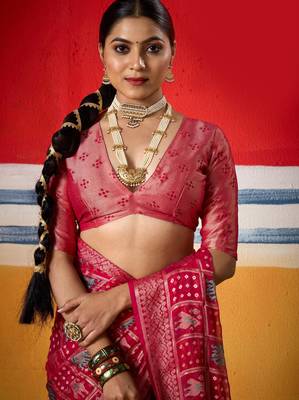 pink brasso border work saree 5