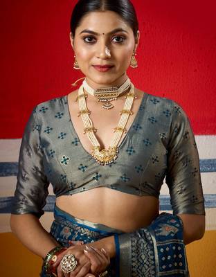 blue brasso border work saree 4
