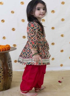 Green printed cotton kurta set 5